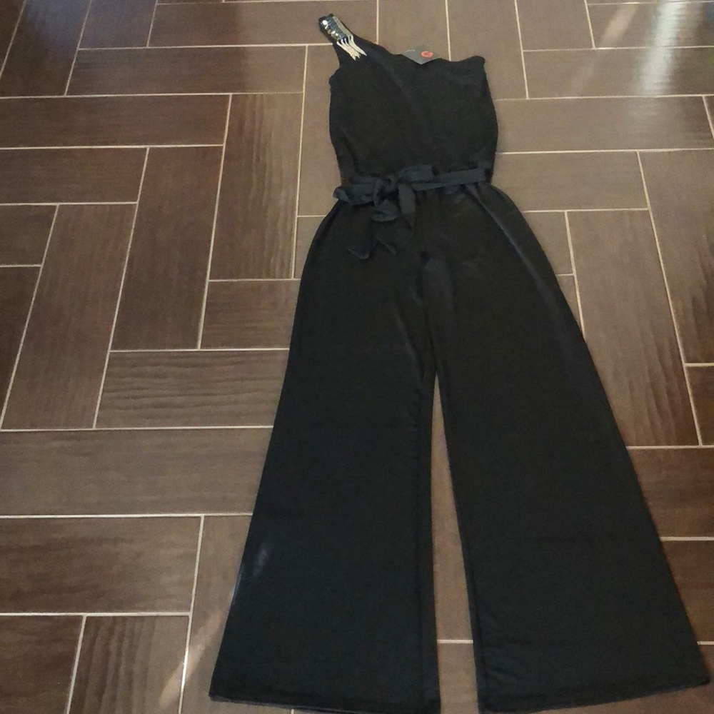 Guess black shoulder jump suit